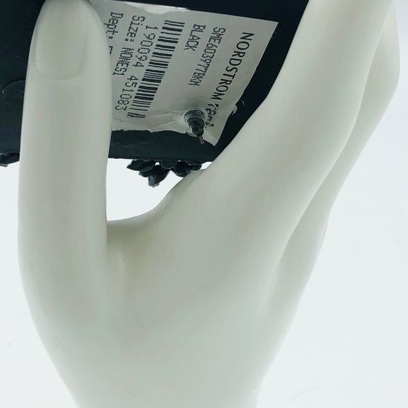 . Steve Madden danglers - Picture 4 of 9